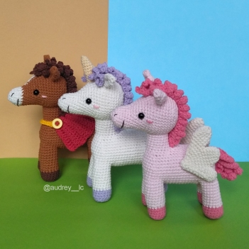 Hooray Horse Club amigurumi pattern by Audrey Lilian Crochet