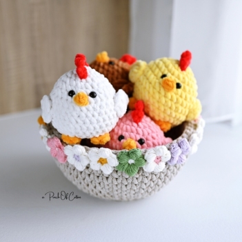 Easter Chicken amigurumi pattern