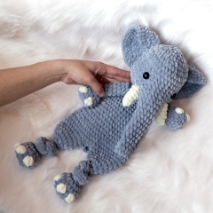 Elephant Lovey amigurumi by MevvSan
