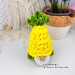 Summer Gnome Pineapple amigurumi by TANATIcrochet