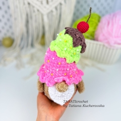 Summer Gnome with Ice Cream Hat amigurumi pattern by TANATIcrochet