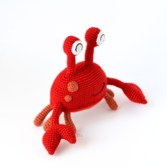 Cedric the Crab amigurumi by Elisas Crochet