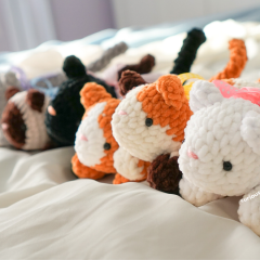Itty Bitty Kitty (no-sew) amigurumi pattern by Curiouspapaya