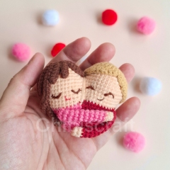 Hugging Heart amigurumi pattern by Chibiscraft