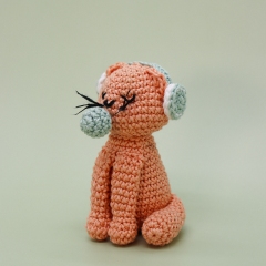 Vibe Cat amigurumi pattern by Mariia Zhyrakova