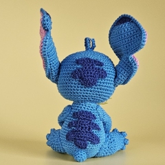 The Blue from another world amigurumi by SaphirhaseDesign