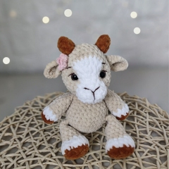 Goat Snuggler amigurumi pattern by DanArtEstonia