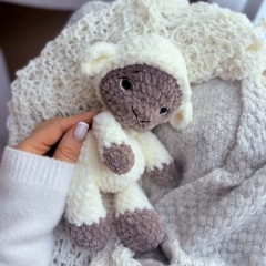 NO-SEW Lamb snuggler amigurumi pattern by DanArtEstonia