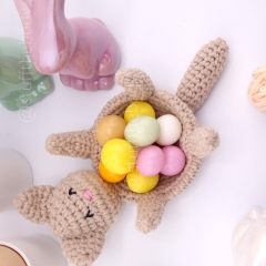 Bowley the Crochet Cat Bowl amigurumi by StuffTheBody
