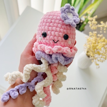 Crochet Plush Jellyfish amigurumi pattern by RNata
