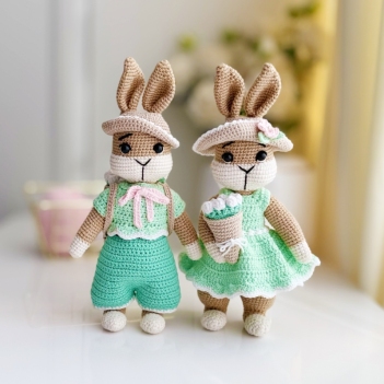 Spring Bunnies amigurumi pattern by Fluffy Tummy