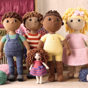 Customizable Boys and Girls amigurumi pattern by Jen Hayes Creations