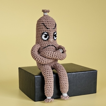 The Offended Liverwurst amigurumi pattern by SaphirhaseDesign