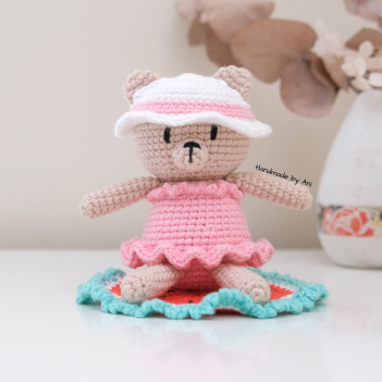 Isla the Summer Bear amigurumi pattern by Handmade by Ani