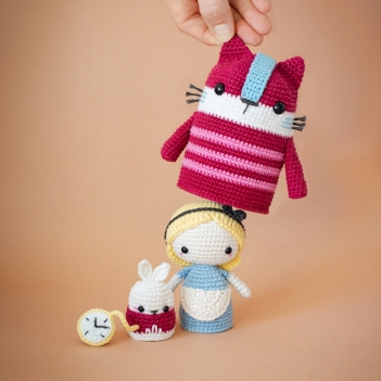 Alice in Wonderland Matryoshka Toy amigurumi pattern by Lalylala