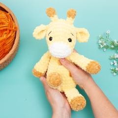 Giraffe amigurumi plushie amigurumi by Diminu
