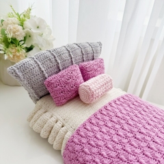 Doll bed amigurumi pattern by Fluffy Tummy