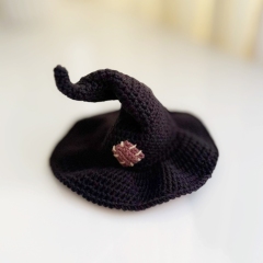 Hat bundle 9 in 1 amigurumi pattern by Fluffy Tummy