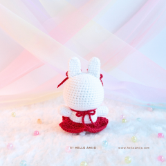 Lady Ivory Crochet Pattern amigurumi by Hello Amijo