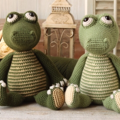 Alligator amigurumi pattern by Jen Hayes Creations
