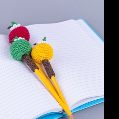 Apple Pencil Topper amigurumi by Mufficorn