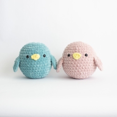 Chubby Spring Chicks amigurumi pattern by A Menagerie of Stitches