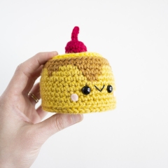 Pineapple Upside Down Cake amigurumi pattern by A Menagerie of Stitches