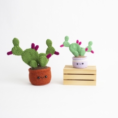Prickly Pear Cactus amigurumi by A Menagerie of Stitches