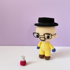 Walter White (from Breaking Bad) amigurumi pattern by Amigurumi Boy
