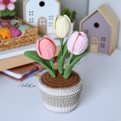 Tulip in a Pot amigurumi pattern by apinchofcotton