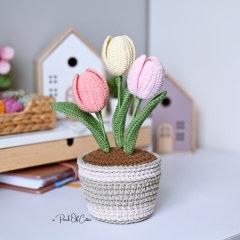 Tulip in a Pot amigurumi pattern by apinchofcotton