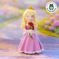 Aurora mini doll amigurumi by Co Tam Crafts