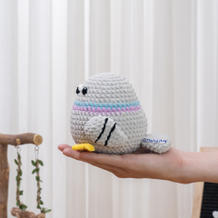 Pigeon Bird amigurumi by The Loop Story