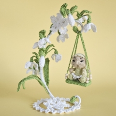 Flower children - Elva Snowdrops amigurumi pattern by SaphirhaseDesign