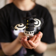 K-pop Magpie Sussie amigurumi pattern by Loopy Pattern
