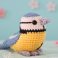 Sky and Shadow the spring birds amigurumi by LikeALigerCrochet