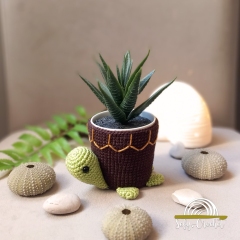 Turtle Plant Pot Cover amigurumi pattern by SefyCrochet
