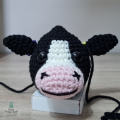 Frannie the Friesian Cow amigurumi pattern by Little Green Bear