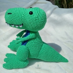 Travis the T-Rex amigurumi by Little Green Bear