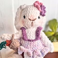 Arabella Bunny amigurumi by Nichole’s Creations