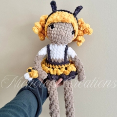 Phoebee and Friend amigurumi by Nichole’s Creations