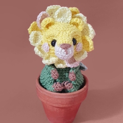 Dandelion amigurumi pattern by Landy Crafts