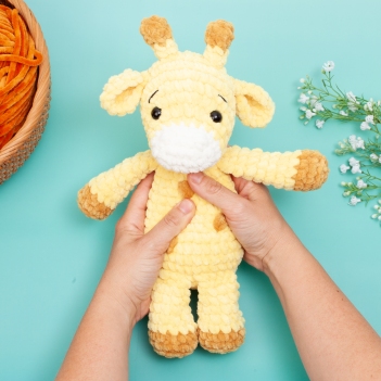 Giraffe amigurumi plushie amigurumi pattern by Diminu