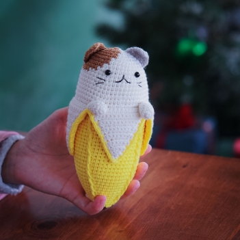 Banana Cat amigurumi pattern by Lennutas