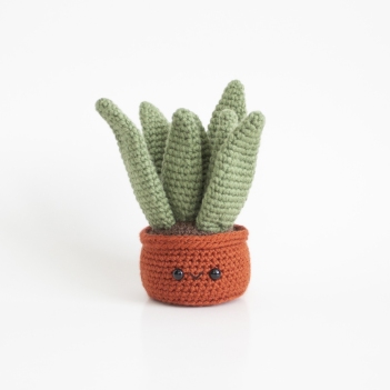 Aloe Vera Plant amigurumi pattern by A Menagerie of Stitches
