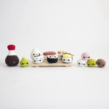 Mini Sushi Set amigurumi pattern by A Menagerie of Stitches