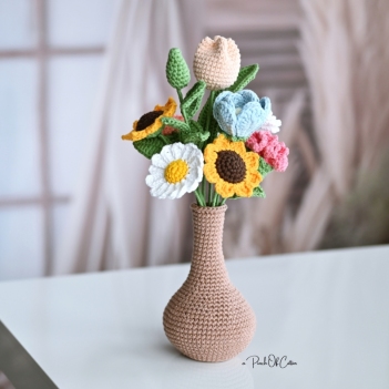 Spring Whisper Bouquet amigurumi pattern by apinchofcotton