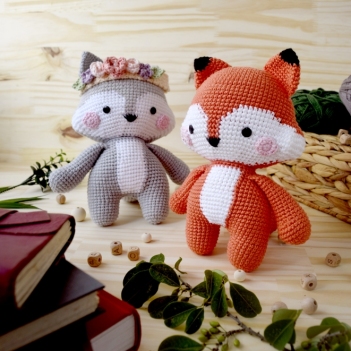Michael and Megan - Pattern Fox amigurumi pattern by GatoMia