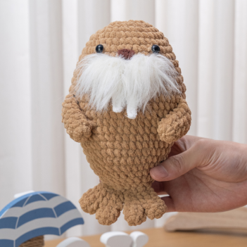 Walrus amigurumi pattern by The Loop Story