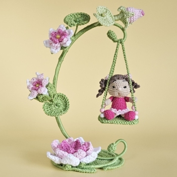 Flower Child - Yareli Water Lily amigurumi pattern by SaphirhaseDesign